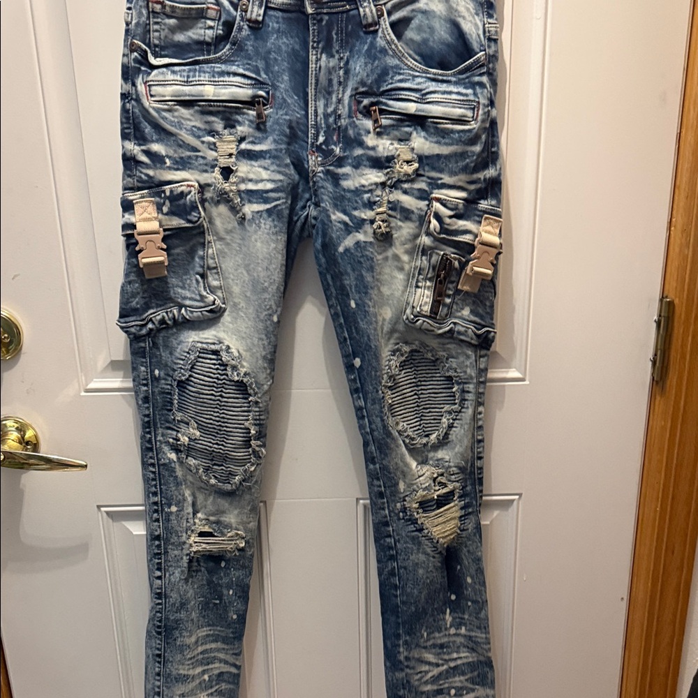 Men's Skinny Distressed Cargo Jeans in Faded Blue Denim